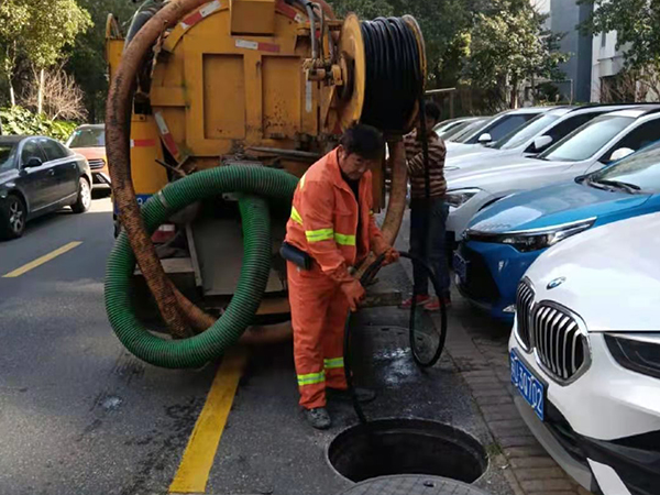 康乐排污管道清淤