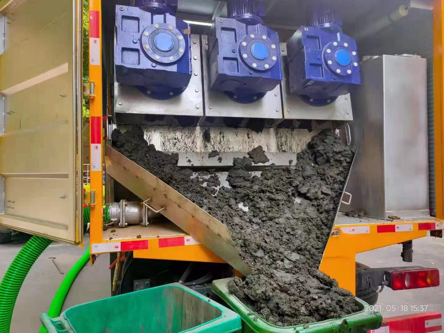 康乐化粪池清掏城市维护站-泥浆净化干湿分离处理